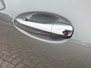 Mercedes-Benz CLA Navigatie Trekhaak Panoramadak Elek. Stoelen Leer Stoelverwarming DAB Keyless Getint Glas  NL Auto BTW - afbeelding nr 48