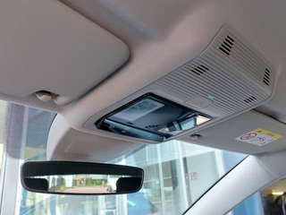Volkswagen Golf 1.5 TSI 131pk 1st Edition | Origineel NL | Navi | Apple Carplay+Android Auto | Clima | Adap.Cruise | Led Koplampen | Stoel+Stuurwielverwarming | Rijstrook+Licht+Regensensor | Privacy Glass - afbeelding nr 27