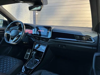 Volkswagen T-Roc Volkswagen T-Roc Cabrio 1.5 TSI R-line 19 inch LM velgen/Leder/Virtual/Blackpack/Compleet/Trekhaak/Garantie - afbeelding nr 24