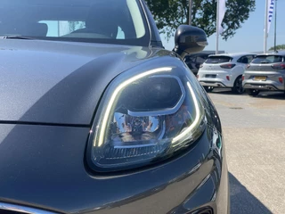Ford Puma Ford Puma 1.0 EcoBoost Hybrid Titanium 125pk | Comfort pakket | Winterpack | Panoramadak | Trekhaak | Adaptieve Cruise | BLIS - afbeelding nr 5