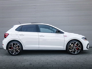 Volkswagen Polo Volkswagen Polo 2.0 TSI GTI Pano Beats Navi Cruise Camera VOL! - afbeelding nr 17