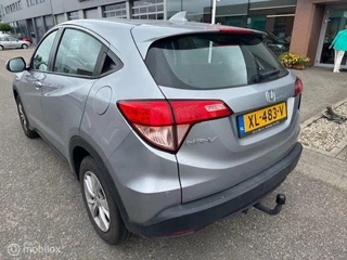 Honda HR-V Honda HR-V 1.5 i-VTEC Elegance Hoge instap , naviagtie , Bluetooth , trekhaak , Electr Ramen , Deur vergrendeling met Afstand - afbeelding nr 3