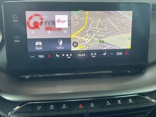 Škoda Octavia Škoda Octavia Combi 1.0 e-TSI Automaat Business Edition Navi Trekhaak Camera Carplay ACC DAB Stoel + Stuurverwarming Keyless Getint Glas NL Auto - afbeelding nr 16
