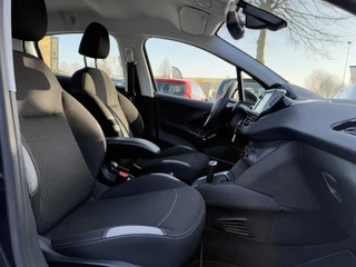 Peugeot 208 Peugeot 208 1.2 PureTech Active Automaat,Navi,Airco,Cruise,PDC,N.A.P,5 Deurs,Nieuwe Apk bij Aflevering - afbeelding nr 7