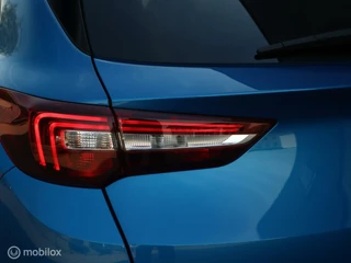 Opel Grandland X Opel Grandland X 1.2 Turbo 131 PK H6 Navi DonkerGlas Camera Pdc V+A - afbeelding nr 30