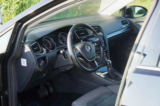 Volkswagen Golf Volkswagen Golf Variant 1.5 TSI Highline / R Line / 150PK / BTW Auto / DSG / ACC / StoelVW / 100% Onderhoud / Trekhaak - afbeelding nr 7
