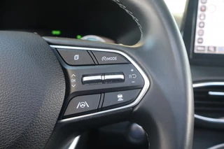 Hyundai Santa Fe Hyundai Santa Fe 1.6 T-GDI PHEV Premium Sky | Open Dak | 7 Persoons - afbeelding nr 18