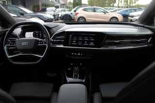 Audi Q4 e-tron Audi Q4 e-tron 50 quattro Launch edition S Competition 77 kWh / SoH 95% / Camera / Head-up / 20'' / Keyless / RS Seats / Sonos audio / Stoelverwarming / Dodehoek / DAB / ACC / Warmtepomp - afbeelding nr 3