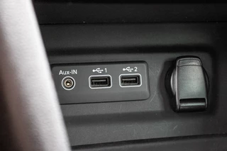 Renault Megane E-Tech Renault Megane E-Tech 1.6 Plug-In Hybrid 160 Zen - All-in rijkrprs | Navi | Carplay | Cruise | Stoelverw. - afbeelding nr 21
