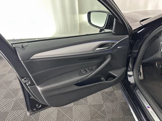 BMW 5 Serie BMW 5 Serie 520d xDrive High Executive Aut. *PANO | FULL-LEATHER | FULL-LED | HEAD-UP | DIGI-COCKPIT | NAVI-FULLMAP | TOP-VIEW | MEMORY-PACK | ECC | PDC | CRUISE | 20''ALU | TOWBAR* - afbeelding nr 21