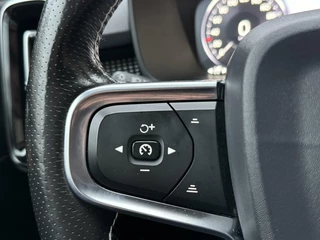 Volvo XC40 Volvo XC40 1.5 T5 Twin Engine R-Design Automaat | Adaptieve cruise control | Navigatiesysteem | Apple CarPlay | Premium kleur | Trekhaak uitklapbaar | LED verlichting | Parkeersensoren achter - afbeelding nr 9