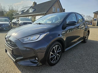 Toyota Yaris Toyota Yaris 1.5 Hybrid Dynamic | Nieuw Model / Dealer OH | Carplay / Cruise - afbeelding nr 12