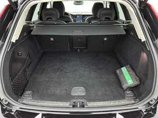 Volvo XC60 Volvo XC60 2.0 T6 AWD Plus Dark - afbeelding nr 13
