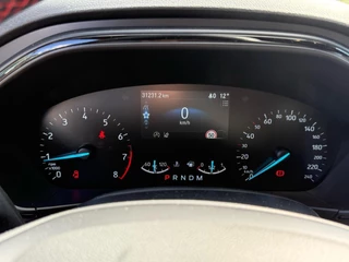 Ford Focus Ford Focus Wagon 1.5 EcoBoost ST Line X Business 150pk Automaat | Trekhaak | Dodehoeksensoren | Winterpack | Full LED | Dealer onderhouden - afbeelding nr 7