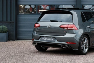 Volkswagen Golf Volkswagen Golf 1.4 TSI 2x R-Line /LED/PANODAK/VIRTUAL/KEYLESS/CARPLAY/CAMERA/ACC! - afbeelding nr 6