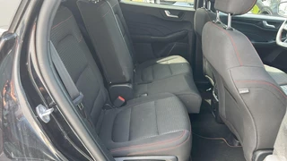 Ford Kuga Ford Kuga 2.5 PHEV ST-Line 225pk | Driver Assistance Pack | Winterpack | Privacy Glass | All Weather Banden - afbeelding nr 4