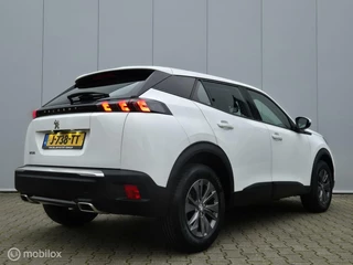 Peugeot 2008 PEUGEOT 2008 1.2 PURETECH AUTOMAAT/CAMERA/FULL LED/KEYLESS/CARPLAY/LANE ASSIST/16''LMV - afbeelding nr 5