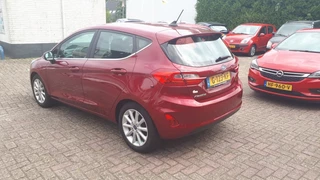 Ford Fiesta Ford Fiesta 1.0 Ecoboost Titanium CLIMA/CRUISE/RADIO DAB/NAVI/PDC+CAMERA/LMV/ENZ - afbeelding nr 4