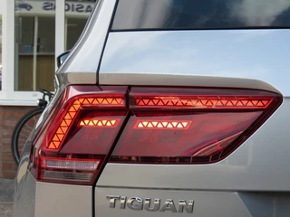Volkswagen Tiguan Volkswagen Tiguan 1.4 TSI CON. SERIES / Led / Navi / Wegklap.haak / BOVAG garantie - afbeelding nr 23