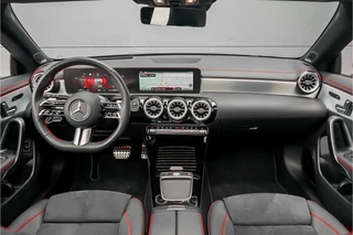 Mercedes-Benz CLA Mercedes-Benz CLA Shooting Brake 250 e AMG Night Pano Burmester Facelift Trekhaak - afbeelding nr 2