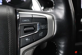 Mitsubishi Outlander Mitsubishi Outlander 2.4 PHEV Intense+ | Schuifdak | Leder | Stoel & stuurverwarming | 360 camera | Navigatie | Carplay | Full LED | Standkachel - afbeelding nr 17