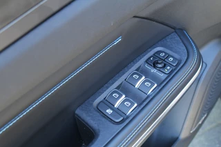 Lynk & Co 01 Lynk & Co 01 Black Edition 1.5 PHEV 262pk Automaat NL-Auto NAP BTW Clima Cruise Navi 360 Camera Panoramadak 20