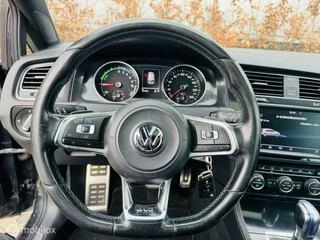 Volkswagen Golf Volkswagen Golf 1.4 TSI GTE pano leer acc  gr navi trekhaak - afbeelding nr 17