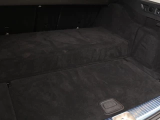 Mercedes-Benz E-Klasse Mercedes-Benz E-klasse 300de 4Matic AMG Night | Panoramadak | Trekhaak |  Stoelverwarming | 360 camera | Adaptive cruise | Leder/Alcantara | Burmeseter | Matrix LED | Navigatie - afbeelding nr 12