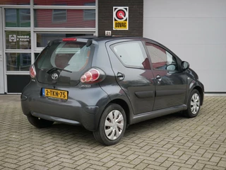 Toyota Aygo Toyota Aygo 1.0 VVT-i Dynamic NL Auto| 2e Eigenaar|  5Deurs| Airco| - afbeelding nr 15