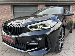 BMW 1 Serie BMW 1 Serie 118I High Exe M-Sport Pano Sfeer Zwart optiek ACC - afbeelding nr 25