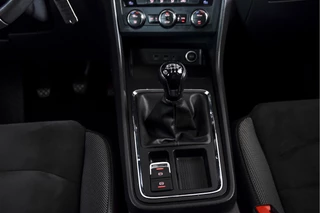 SEAT Ateca SEAT Ateca 1.0 EcoTSI 115 PK Style Business Intense (Orig. NL) | Adapt.Cruise | Camera | PDC | NAV + App.Connect | Auto.Airco | LED | LM 18