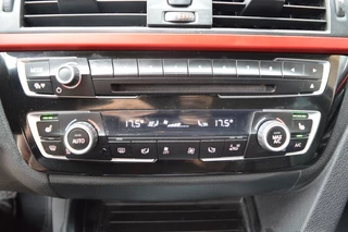 BMW 3 Serie BMW 3 Serie Touring, Pdc, Navigatie, St 320i Corp L Hi Ex - afbeelding nr 21