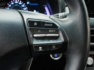 Hyundai Kona Hyundai Kona EV Premium 64 kWh | Verlaagd | Trekhaak tbv fietsendrager - afbeelding nr 29
