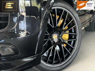 Porsche Cayenne Porsche Cayenne Coupé 4.0 Turbo S E-Hybrid | Techart | Sport Chrono | Carbon afwerking - afbeelding nr 46