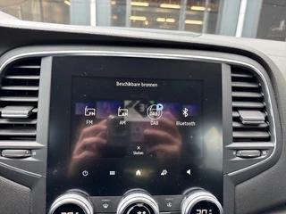 Renault Megane E-Tech Renault Megane E-Tech 1.6 ZEN NAVI/CRUISE/PDC/CARPLAY - afbeelding nr 22