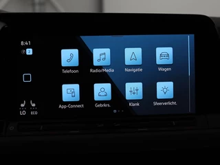 Volkswagen Golf Volkswagen Golf 1.4 eHybrid Style | Stoel & stuurverwarming |  Massage | Carplay | Memory | Achterbankverwarming | Adaptive cruise | Park Assist | Sfeerverlichting | Navigatie | Full LED | PHEV - afbeelding nr 24