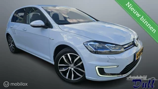 Volkswagen e-Golf - 315616886-0