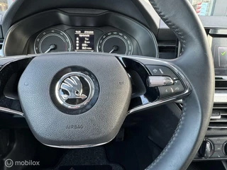 Škoda Kamiq Skoda Kamiq 1.0 TSI Ambition / Carplay / Sportstoelen / Uitklapbare trekhaak - afbeelding nr 28