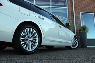 BMW 5 Serie ➡️ BMW 5-serie Touring 520i G31 Corporate Lease Executive | Luxury-Line | Camera | LED | Trekhaak | 2e eigenaar | 18 inch | 184 pk | Leer | Stoelverwarming | Cruise-control | - afbeelding nr 50
