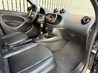 Smart Forfour Smart Forfour EQ Essential 18 kWh - Leer - Airco - Cruise - afbeelding nr 5