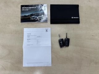 Škoda Superb Skoda Superb Combi 2.0 TDI Ambition Business Carplay Camera Navi Climate Cruise Trekhaak - afbeelding nr 4