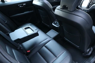 Volvo V60 Volvo V60 2.0 T6 Recharge AWD Inscription Panodak Headup Display 360View Adaptiv Cruise Leder Sportzetels Harman/Kardon Audio Laneassist 134000km BJ2021 - afbeelding nr 33