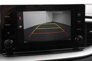 Kia Ceed Sportswagon Kia Ceed Sportswagon 1.0 T-GDi Prestige | Navigatie | Apple Carplay / Android Auto | Climate Control | Cruise Control | Camera | Dab | Lichtmetalen Velgen | Lane Assist | Privacy Glass | - afbeelding nr 3