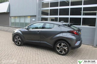 Toyota C-HR Toyota C-HR 1.8 Hybrid Dynamic 1e Eigenaar NL Auto | Parkeersensoren | Full Led. - afbeelding nr 3