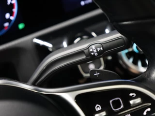 Mercedes-Benz CLA Mercedes-Benz CLA 180 Business Solution Luxury [SCHUIFKANTELDAK, SFEERVERLICHTING, CAMERA, WIDESCREEN, VOL LEDER, STOELVERWARMING, PDC V+A, CRUISE, CLIMATE, NIEUWSTAAT] - afbeelding nr 16