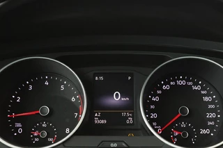 Volkswagen Tiguan Volkswagen Tiguan 1.4 TSI Connected Series | Trekhaak | Carplay |  Camera | Navigatie | Climate control | Park Assist | Climate control - afbeelding nr 23