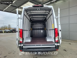 Iveco Daily Iveco Daily 35C21 2025 Black Edtion model! 210PK 2x Schuifdeur Dubbellucht LED ACC CarPlay 3.5t trekhaak L2H2 12m3 Airco - afbeelding nr 3