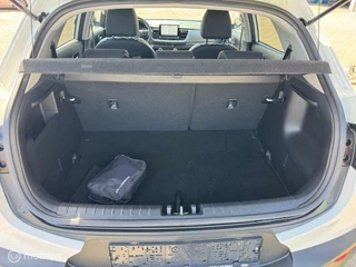 Kia Stonic Kia Stonic 1.0 T MHEV GT Line Automaat  GT Line meest luxe uitvoering Full option , lage km stand , auto is als nieuwe , 7 jaar fabrieks garantie - afbeelding nr 25