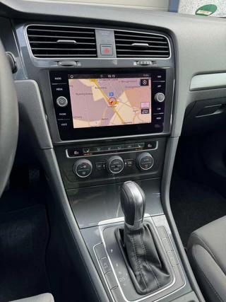 Volkswagen Golf Volkswagen Golf 1.0 TSI Comfortline Bus CarPlay/Massage/Stoelverw/Adap.Cruise/Navi/Climate/incl. onderhoudsbeurt - afbeelding nr 15