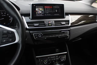 BMW 2 Serie BMW 2 Serie Active Tourer 225xe iPerformance High Exe. / Panoramadak / Camera / Head-up / Leder / Keyless / Navigatie / DAB / Stuurverwarming / Cruise Control - afbeelding nr 19